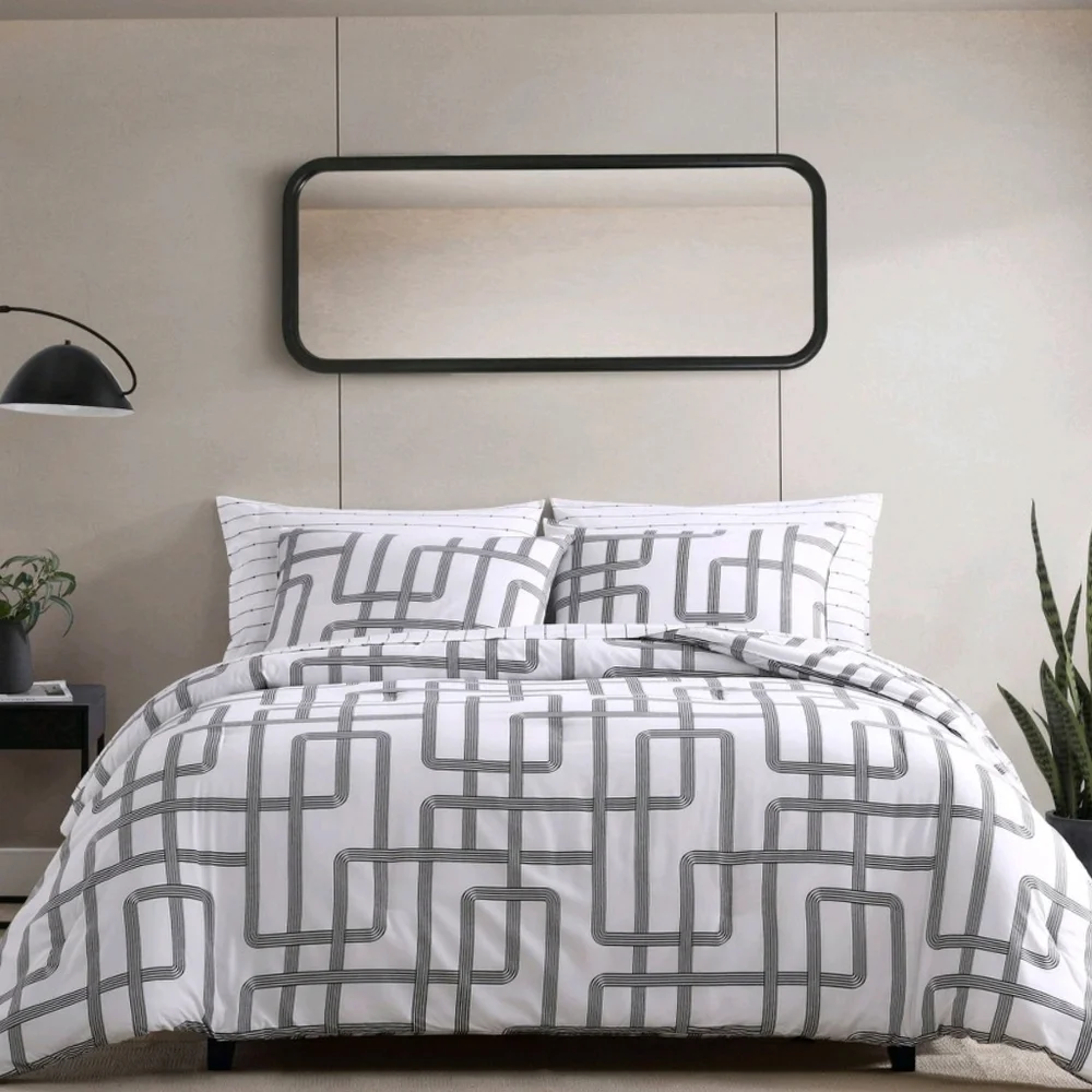 City Scene NWT 3-Pc King Mainline Microfiber Comforter & Sham Set Geometric